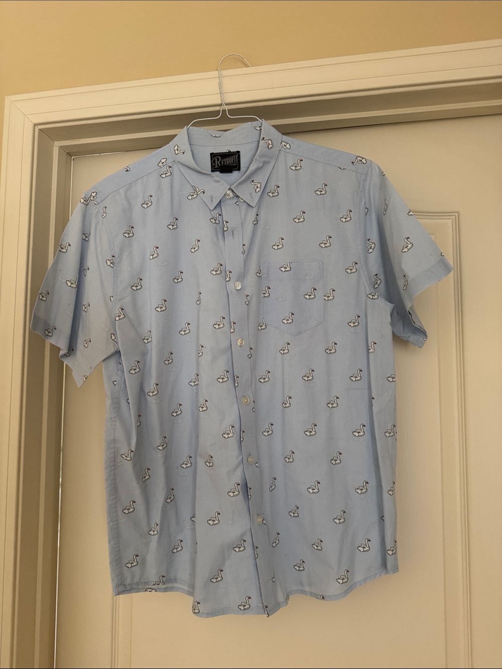Retrofit Pale Blue Short-Sleeve Button-Down Shirt with Swan Motif